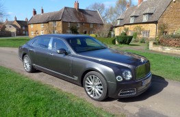 Bentley Mulsanne EWB, front static